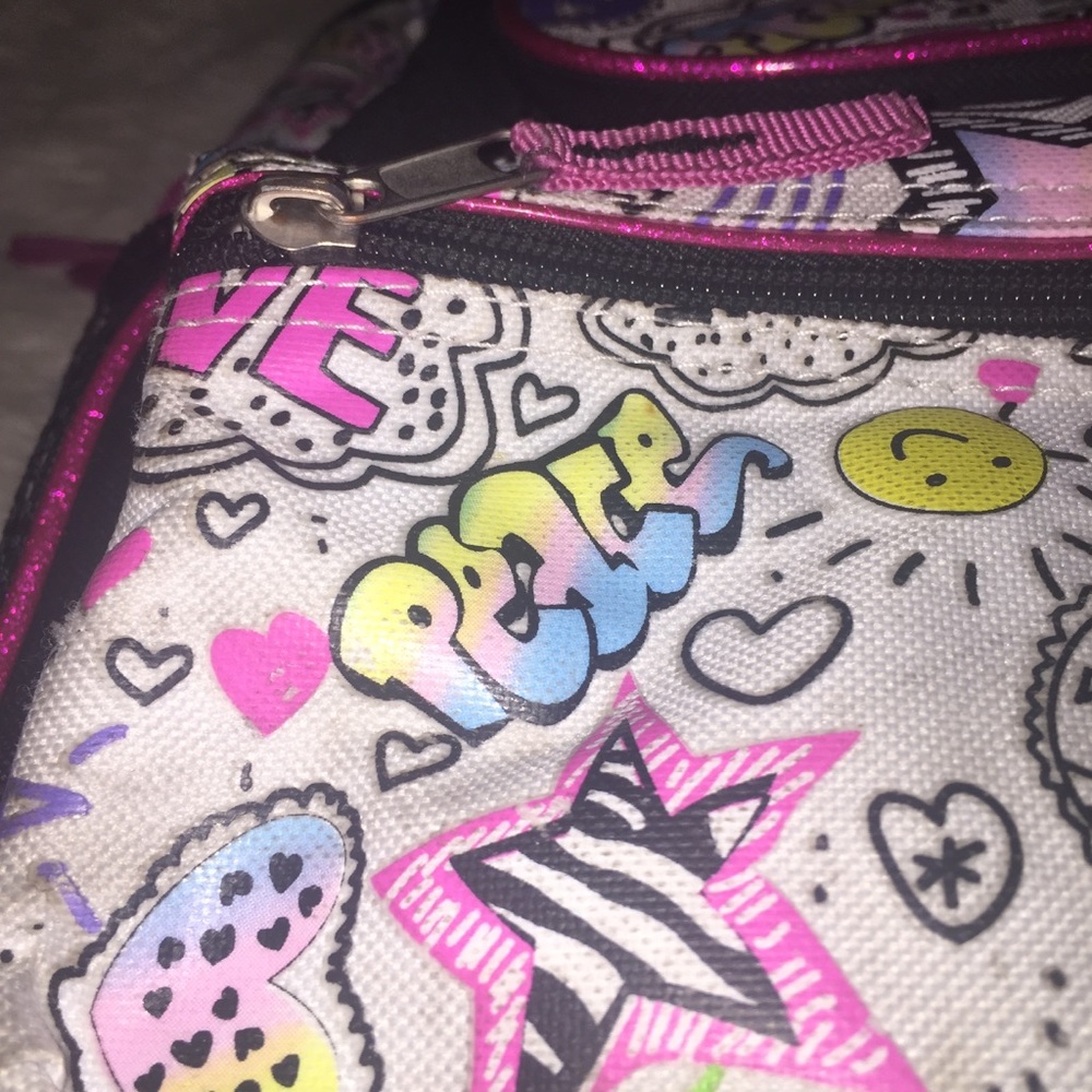 Patterned Backpack - Picture 3 of 6